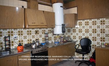 Chalet en venta c/ cochera en Burzaco