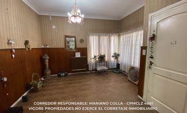 Chalet en venta c/ cochera en Burzaco