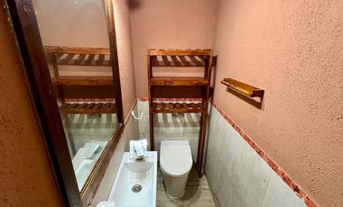 CASA 5 AMBIENTES EN VENTA TEMPERLEY CON JARDIN