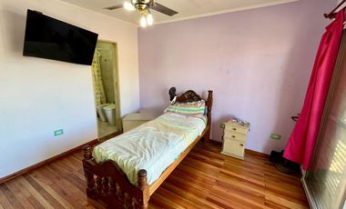 CASA 5 AMBIENTES EN VENTA TEMPERLEY CON JARDIN