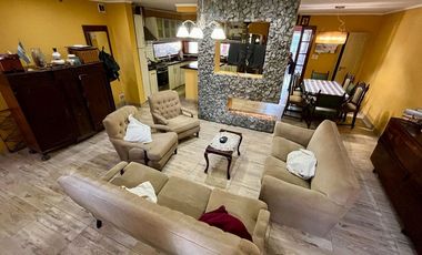 CASA 5 AMBIENTES EN VENTA TEMPERLEY CON JARDIN