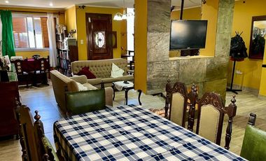 CASA 5 AMBIENTES EN VENTA TEMPERLEY CON JARDIN