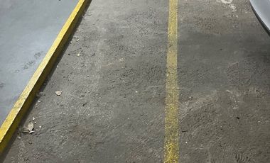 Cochera en venta en Martinez