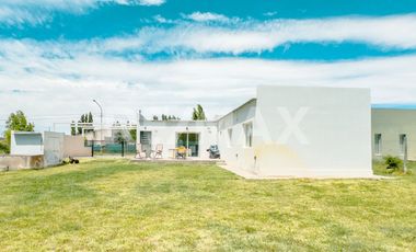 Los Sauces - Fernandez Oro