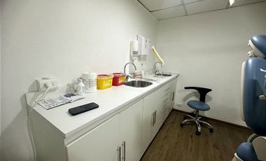 Oficina en Arriendo en Luis Thayer Ojeda / Costanera Center