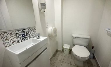 Oficina en Arriendo en Luis Thayer Ojeda / Costanera Center