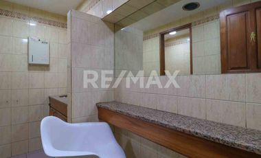 LOCAL EN VENTA, CENTRO DE NEUQUEN CAPITAL