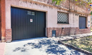 VENTA CASA  3 AMB LOCAL ,TALLER Y COCHERA DOMINICO