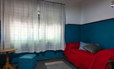 VENTA CASA  3 AMB LOCAL ,TALLER Y COCHERA DOMINICO