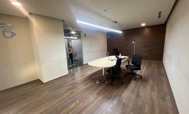 Oficina amueblada en renta de 322m2 en edificio zona Valle Oriente San Pedro