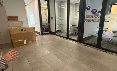 Oficina en renta de 439m2 en proyecto mixto zona Obispado - Monterrey