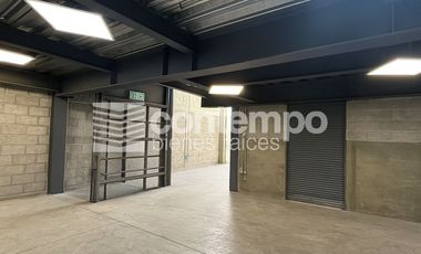 Venta Oficinas con Bodega México Nuevo, Atizapán de Zaragoza, EDOMEX