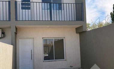 VENTA DUPLEX (A ESTRENAR) 2 DORMITORIOS - B° AYRES DEL LIMAY, PLOTTIER