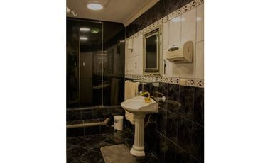 Venta de departamento en  Urdesa, Guayaquil