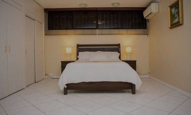 Venta de departamento en  Urdesa, Guayaquil