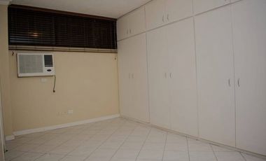 Venta de departamento en  Urdesa, Guayaquil