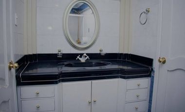 Venta de departamento en  Urdesa, Guayaquil