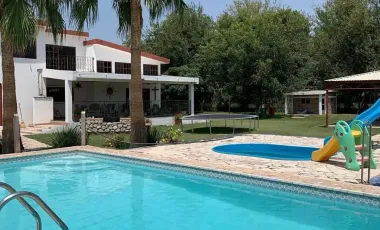 HERMOSA QUINTA EN VENTA