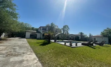 Quinta en venta en Cienega de Flores Centro, Ciénega de Flores, Nuevo León