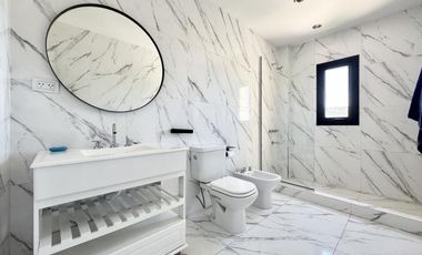 Casa en venta barrio Lagos de Canning