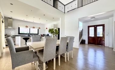 Casa en venta barrio Lagos de Canning