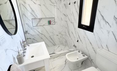 Casa en venta barrio Lagos de Canning