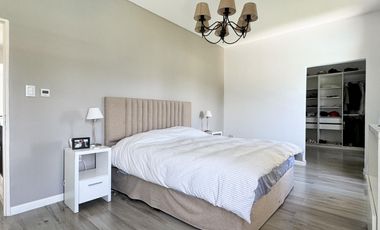 Casa en venta barrio Lagos de Canning