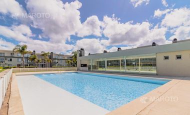 DEPARTAMENTO EN DUPLEX EN VENTA EN COMPLEJO ALTOS DE MASCHWITZ - MAROTO PROPIEDADES