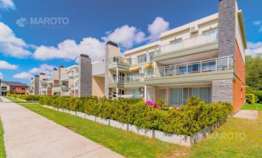 DEPARTAMENTO EN DUPLEX EN VENTA EN COMPLEJO ALTOS DE MASCHWITZ - MAROTO PROPIEDADES