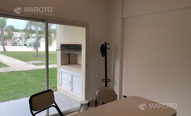 DEPARTAMENTO EN DUPLEX EN VENTA EN COMPLEJO ALTOS DE MASCHWITZ - MAROTO PROPIEDADES