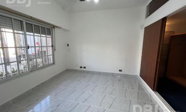 ALQUILER CASA 4 AMBIENTES EN LOMAS DEL MIRADOR