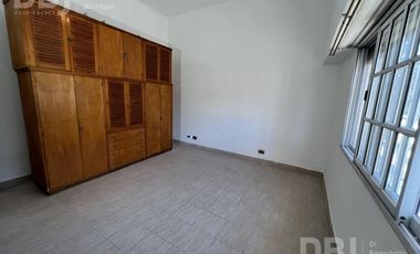 ALQUILER CASA 4 AMBIENTES EN LOMAS DEL MIRADOR