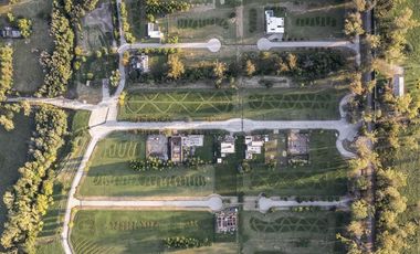 Casa en Venta, City Bell. Barrio Cerrado