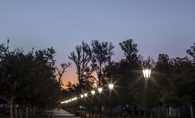 Casa en Venta, City Bell. Barrio Cerrado