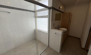 CASA EN VENTA CUMBRES CIMATARIO vista a la reserva