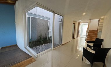 CASA EN VENTA CUMBRES CIMATARIO vista a la reserva