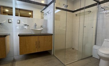 CASA EN VENTA CUMBRES CIMATARIO vista a la reserva