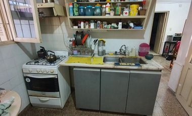 SE VENDE  casa cerca del Orfeo!! 3 dorm!!!