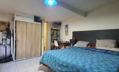 SE VENDE  casa cerca del Orfeo!! 3 dorm!!!