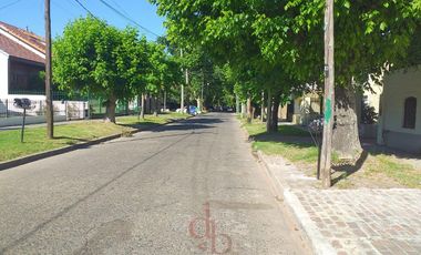 Venta Casa en Jose Marmol zona sur Oportunidad! Cercano a Estación de Mármol y Adrogué