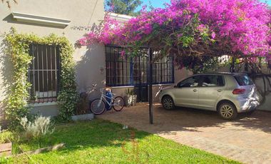 Venta Casa en Jose Marmol zona sur Oportunidad! Cercano a Estación de Mármol y Adrogué