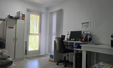 Casa Nivel Gerencial 5 dormitorios en Lote de 4924 m2 - Cipolletti