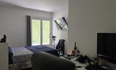 Casa Nivel Gerencial 5 dormitorios en Lote de 4924 m2 - Cipolletti