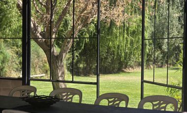 Casa Nivel Gerencial 5 dormitorios en Lote de 4924 m2 - Cipolletti