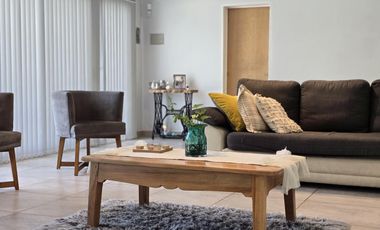 Casa Nivel Gerencial 5 dormitorios en Lote de 4924 m2 - Cipolletti