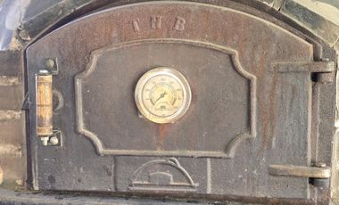 Casa Nivel Gerencial 5 dormitorios en Lote de 4924 m2 - Cipolletti