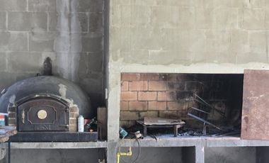 Casa Nivel Gerencial 5 dormitorios en Lote de 4924 m2 - Cipolletti