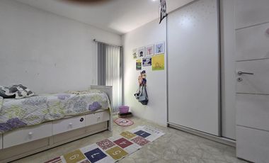 Casa Nivel Gerencial 5 dormitorios en Lote de 4924 m2 - Cipolletti