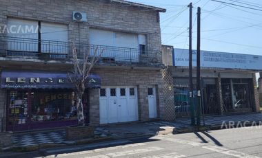 Edificio Comercial - Luis Guillon