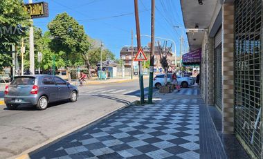 Edificio Comercial - Luis Guillon